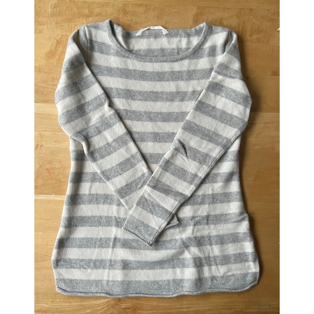 Athleta cashmere sweater